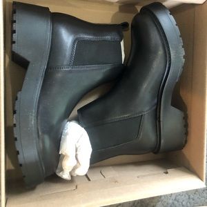 Steve Madden tyclone leather boots